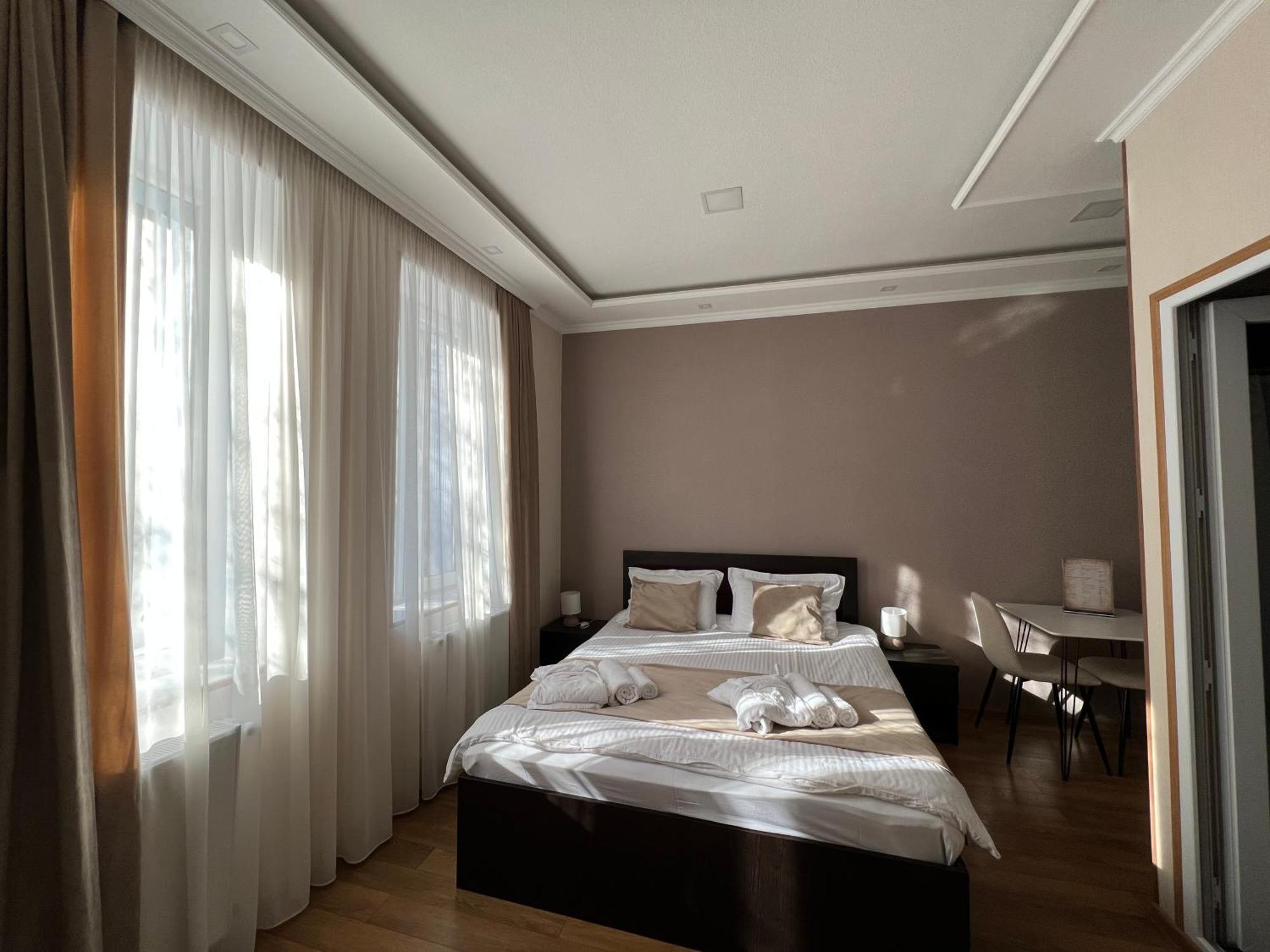Serenity Likani Villa Hotel 보르조미 외부 사진